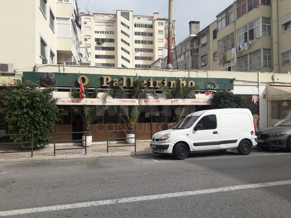 Restaurante para trespasse junto à avenida dos EUA, Lisboa